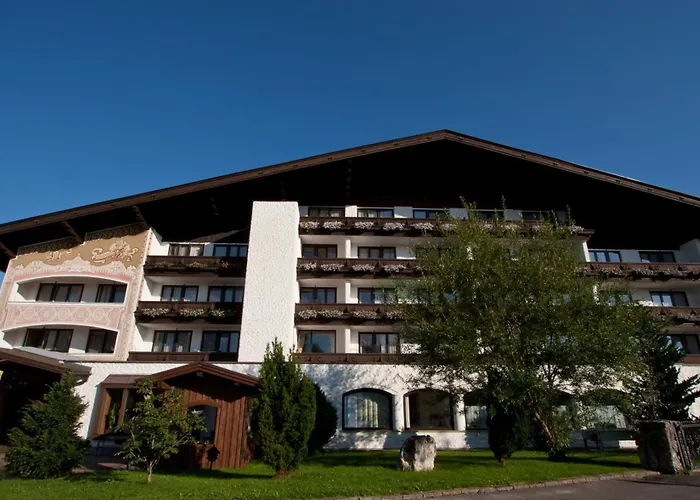 Hotel Lohninger Sankt Georgen im Attergau